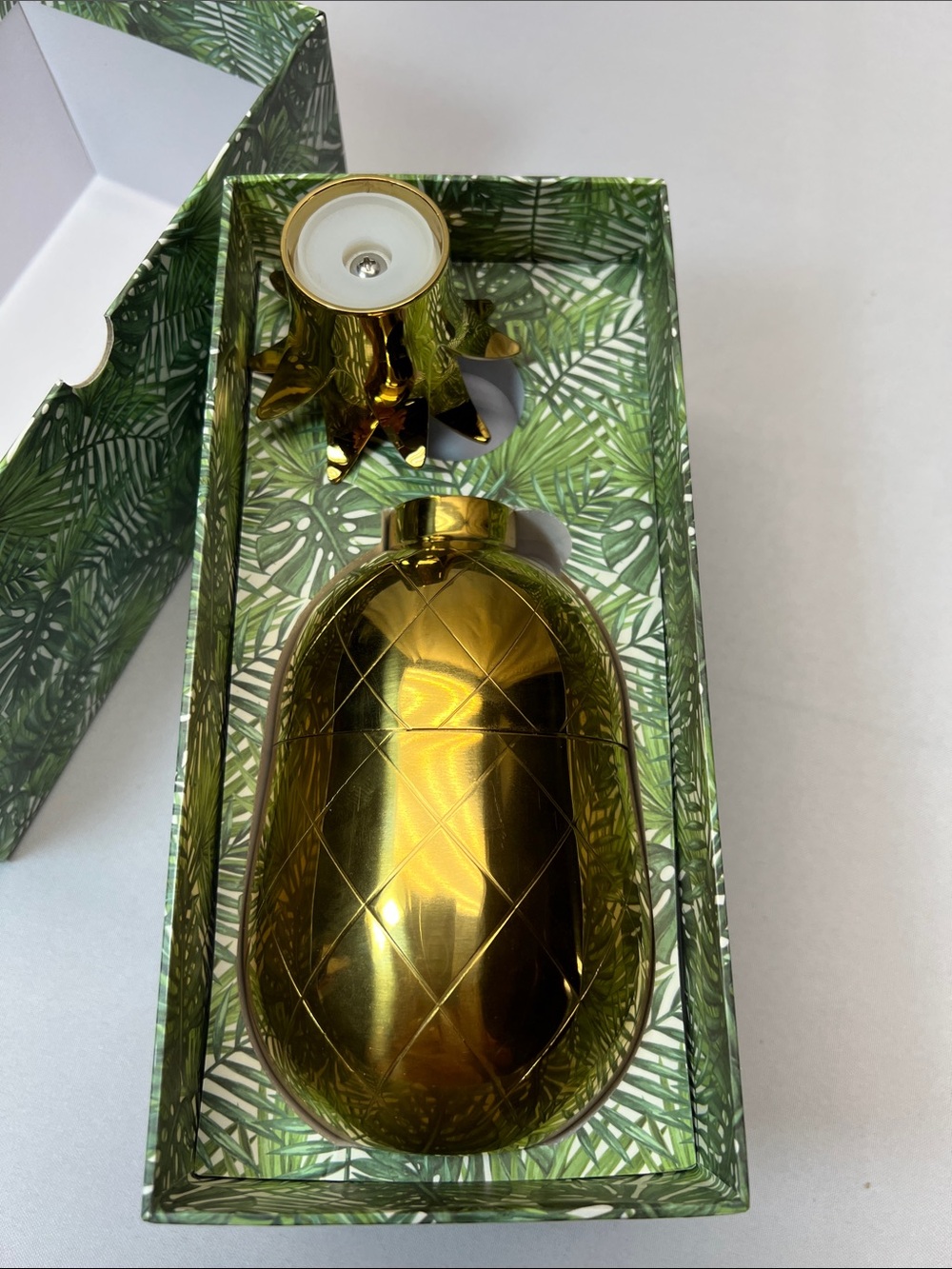Gold Pineapple Cocktail Shaker New - Picture 4 of 6